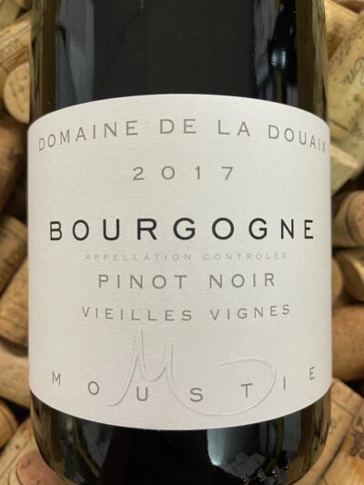 Domaine de la Douaix Bourgogne Pinot Noir 2017